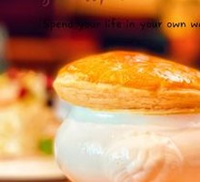 Crispy Pastry Creamy Mushroom Soup