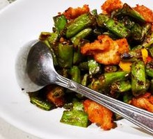 Stir-fried Chicken Cartilage with Green Beans and Preserved Vegetable