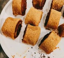 Cheesy Bouncy Red Bean Roll