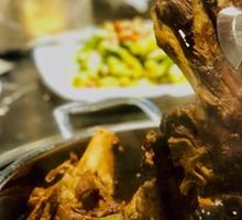 Secret-Recipe Lamb Shank Bones
