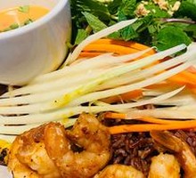 Thai Shrimp Bowl with Spicy Green Sauce