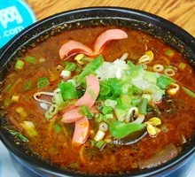 Spicy Hot Pot in Clay Pot