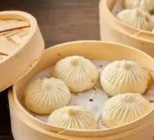 Classic Sauces Pork Bun