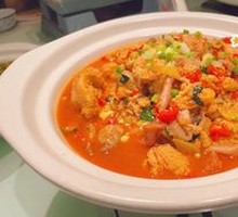 Stewed Fish Offal in Clay Pot