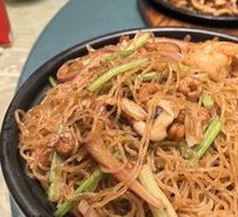 Seafood Vermicelli Pot