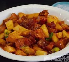 Braised Pork with Potatoes