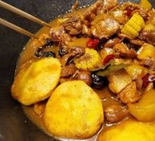 Iron Pot Stewed Chicken and Pork Rib Skillet