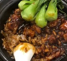 Braised Pork Ribs Claypot Rice