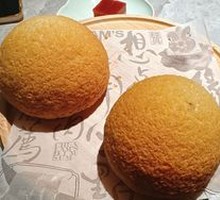 Crispy Hawthorn BBQ Pork Buns