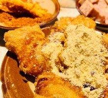 Egg-fried glutinous rice cake