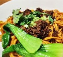 Vegetable and Beef Noodles