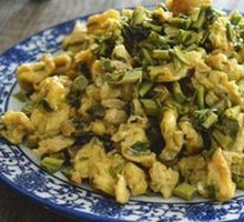 Fragrant Chinese Toon Stir-Fried with Eggs