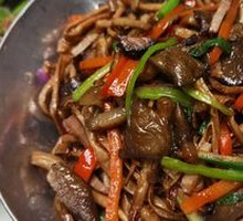 Dry Pot Huangshan Mushrooms