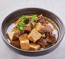 Braised Beef Brisket with Tofu in Rich Broth