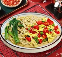 Egg Noodles with Two Peppers