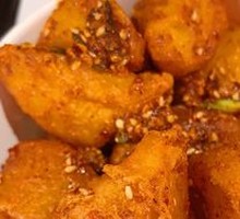 Beijing-style Crispy Potato with Noodles