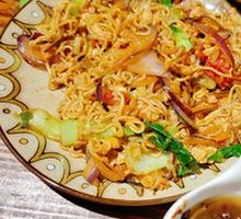 Stir-Fried Instant Noodles