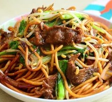 Beef Brisket Egg Fried Noodles