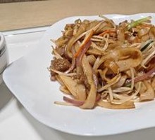 Dry-Fried Beef Rice Noodles