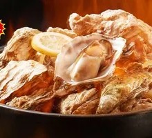 Steamer Oyster in Stone Pot