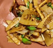 Organic Square Bamboo Shoots Stir-Fried with Preserved Pork
