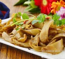 Sliced Pork Knuckle Hot Pot