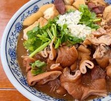 Braised Pork and Steamed Bun