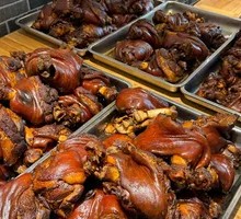 Braised Pork Elbow in Old Soup