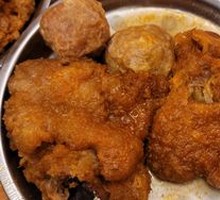 Braised Pig's Feet with Crispy Skin