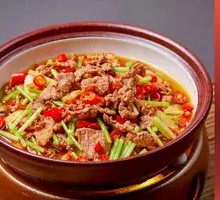 Stir-Fried Beef with Yellow Onion