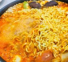 Military Rice Cake Hot Pot