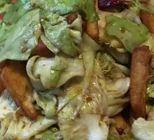 Nang Stir-Fried Cabbage
