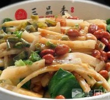 Sour Spicy Bamboo Shoot Noodles