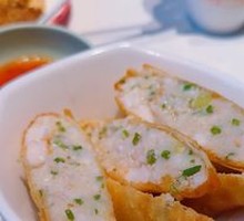 Handmade Fresh Shrimp Spring Rolls