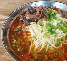 Sichuan-style Pepper Chicken Offal Noodles