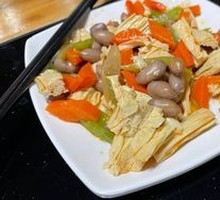 Celery with Tofu Skin