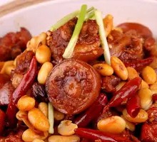 Stewed Pig Tail with Soybeans