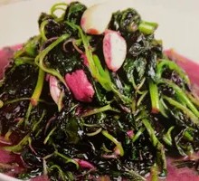 Stir-Fried Chinese Cabbage with Garlic