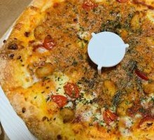 Classic Italian Meat Sauce Pizza