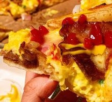 Beef Potato Salted Egg Yolk Pizza