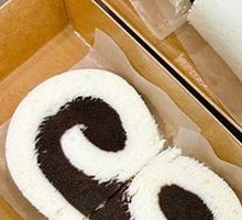 Red Bean Custard Roll