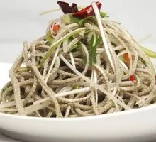 Tender香椿苗 with Tofu Strips