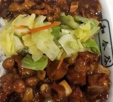 Chicken Cubes with Braised Pork