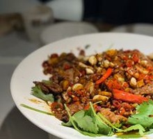 Stir-Fried Beef with Yellow Onion