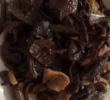 Stir-fried Meat with Mountain Mushrooms