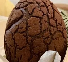 Dinosaur Egg Cake