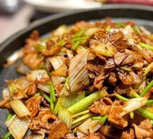 Grilled Lamb on Hot Plate