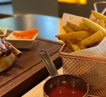 French Fried Skin-On Potato Sticks