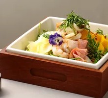 Yanjing Lion King Salad