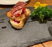 Pan-Seared Foie Gras with Iberico Ham and Grapefruit
